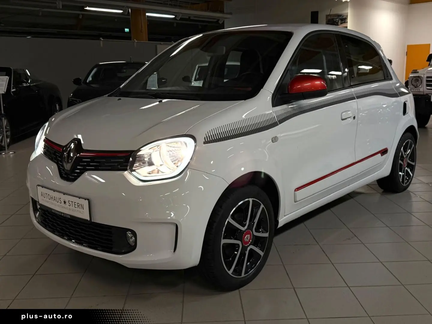 RENAULT Twingo Intens TCe 90 EDC Automatik nur 12.150km