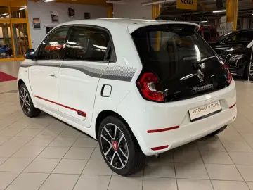 RENAULT Twingo Intens TCe 90 EDC Automatik nur 12.150km