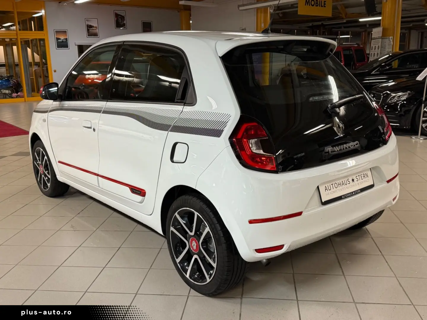 RENAULT Twingo Intens TCe 90 EDC Automatik nur 12.150km