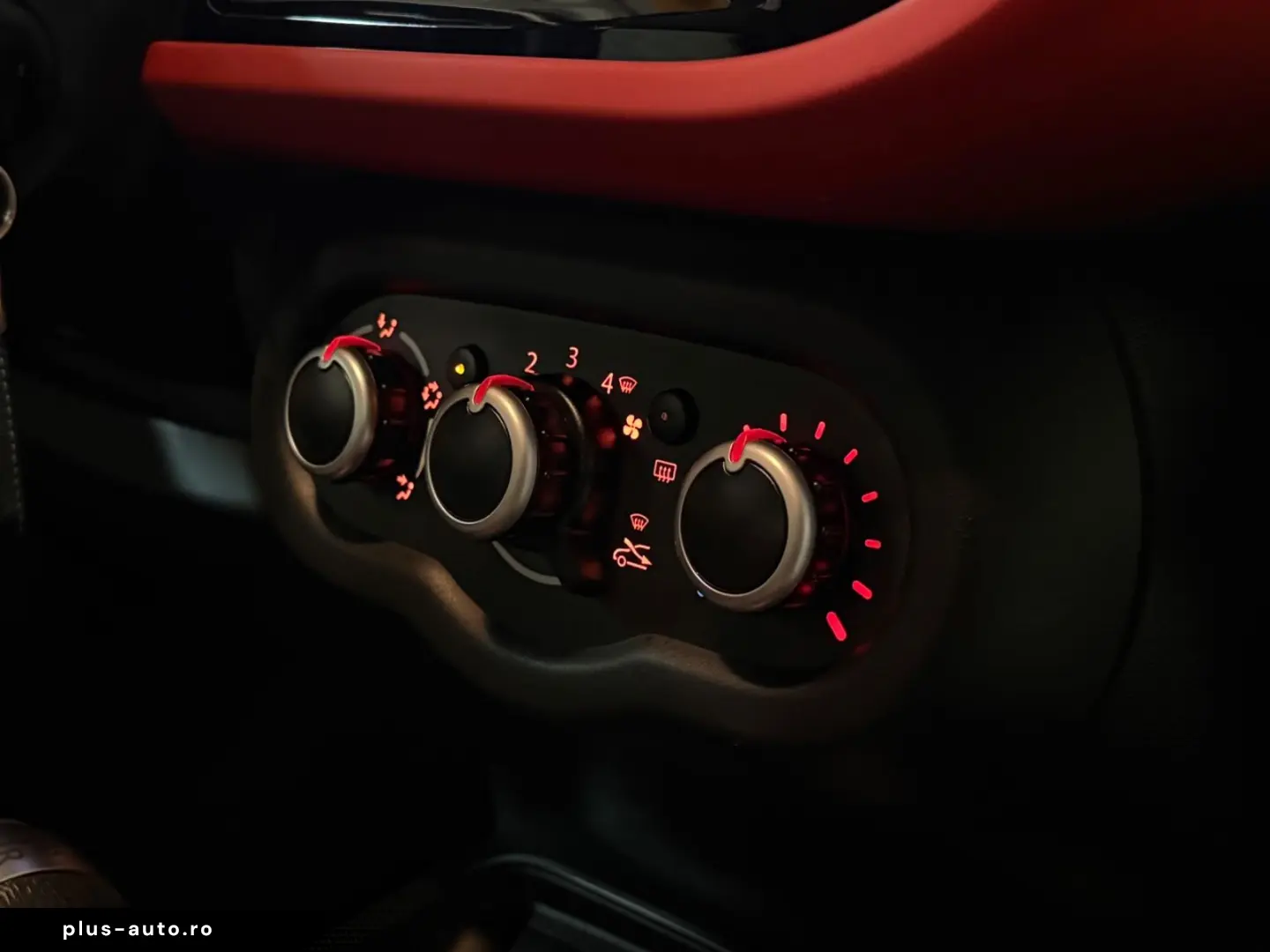 RENAULT Twingo Intens TCe 90 EDC Automatik nur 12.150km