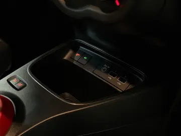 RENAULT Twingo Intens TCe 90 EDC Automatik nur 12.150km