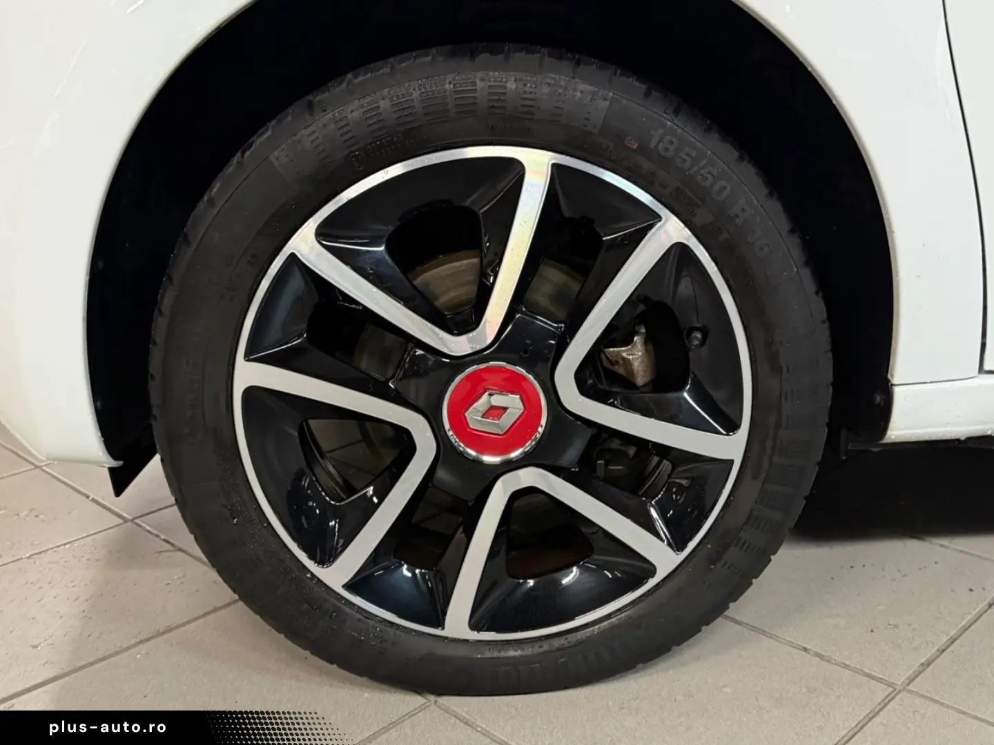 RENAULT Twingo Intens TCe 90 EDC Automatik nur 12.150km