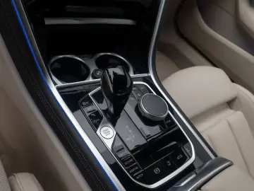 BMW 840i xD Individual B&W SoftCl Laser 360 HUD Voll