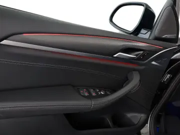 BMW X3 xDrive30i M Sport HUD ACC H&K PANO STHZ AHK