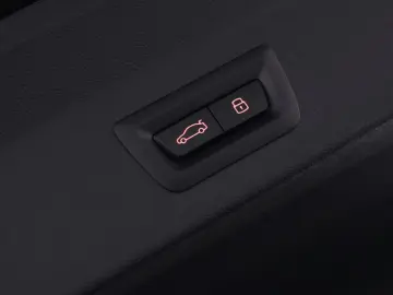 BMW X3 xDrive30i M Sport HUD ACC H&K PANO STHZ AHK