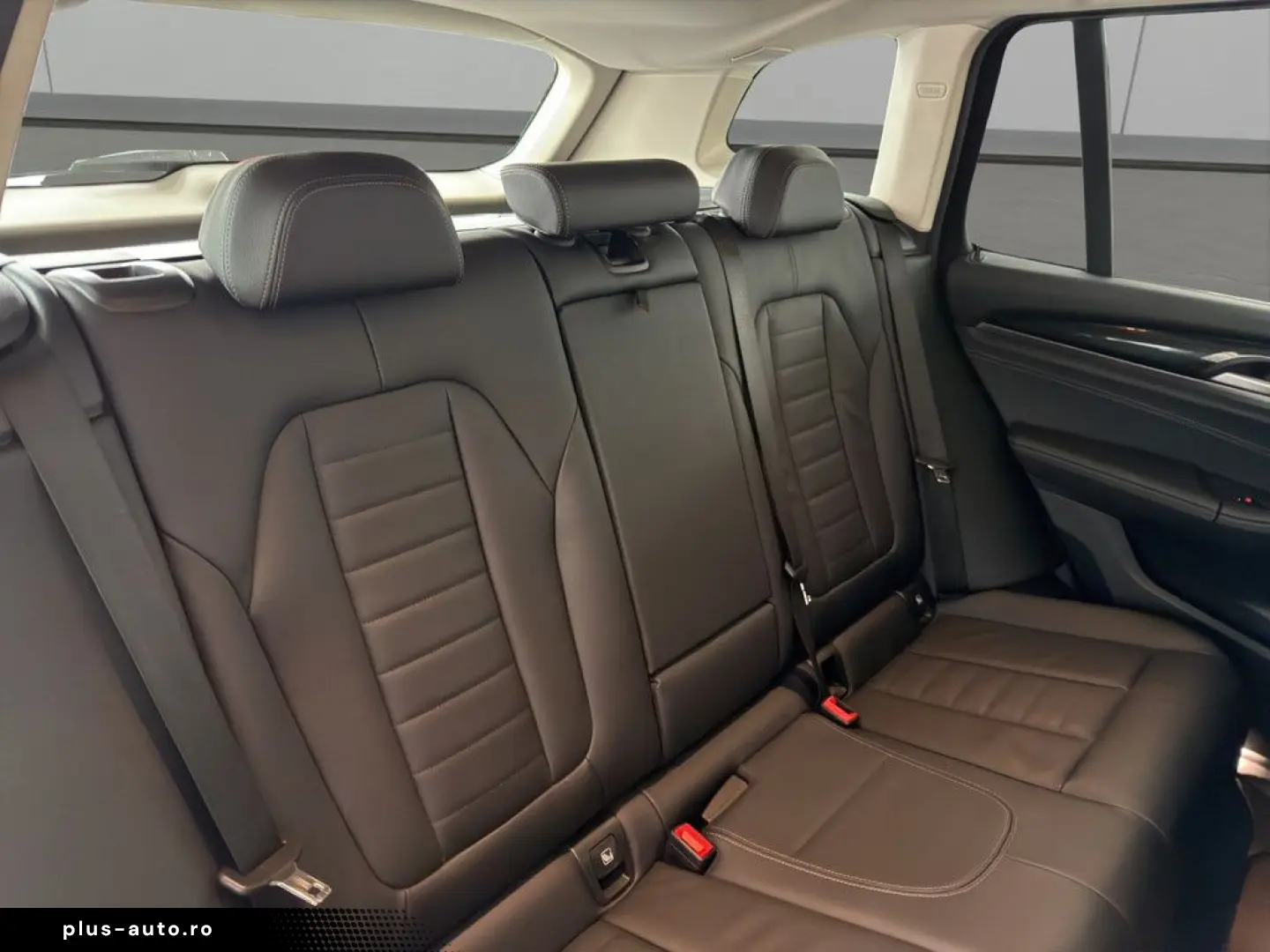 BMW X3 xDrive30e HYBRID LED NAVI HUD PANO 19  AHK