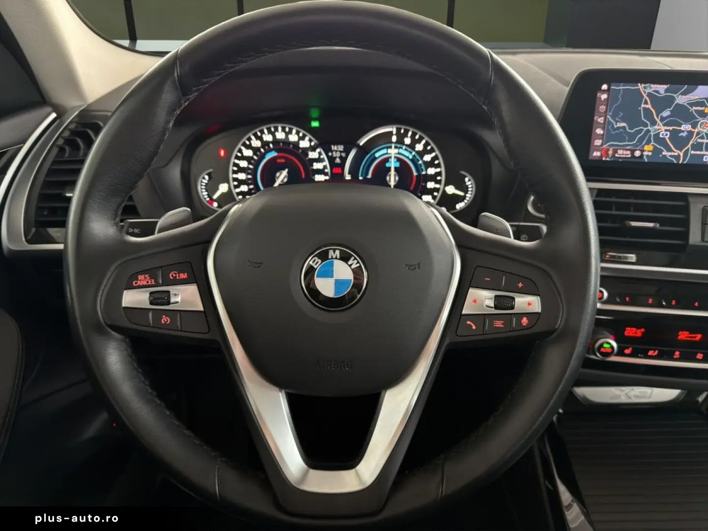 BMW X3 xDrive30e HYBRID LED NAVI HUD PANO 19  AHK