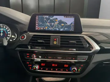 BMW X3 xDrive30e HYBRID LED NAVI HUD PANO 19  AHK