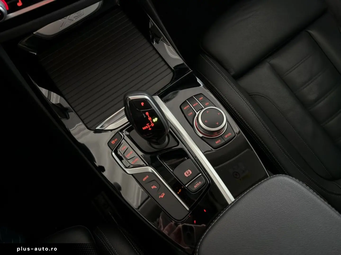 BMW X3 xDrive30e HYBRID LED NAVI HUD PANO 19  AHK