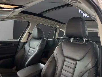 BMW X3 xDrive30e HYBRID LED NAVI HUD PANO 19  AHK