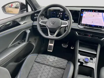 Volkswagen Tiguan 2.0TDI R-Line 4M DSG AHK
