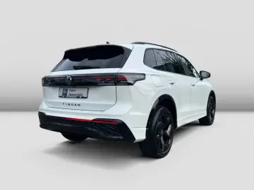 Volkswagen Tiguan 2.0TDI R-Line 4M DSG AHK