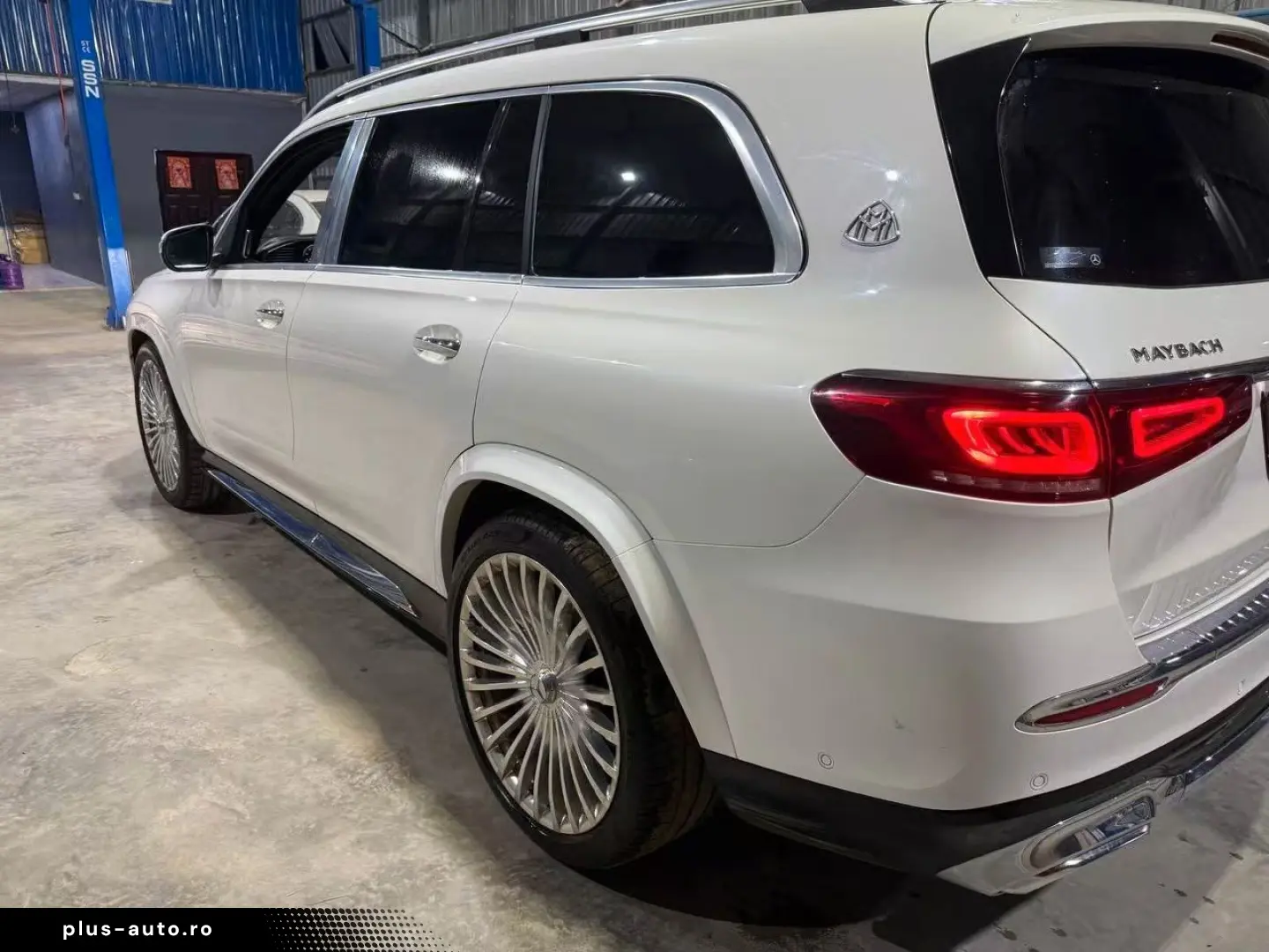 MERCEDES-BENZ GLS 600 Maybach T1 4MATIC V8 558HP