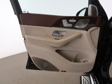 MERCEDES-BENZ GLS 600 Maybach First Class Fond-TV Massage