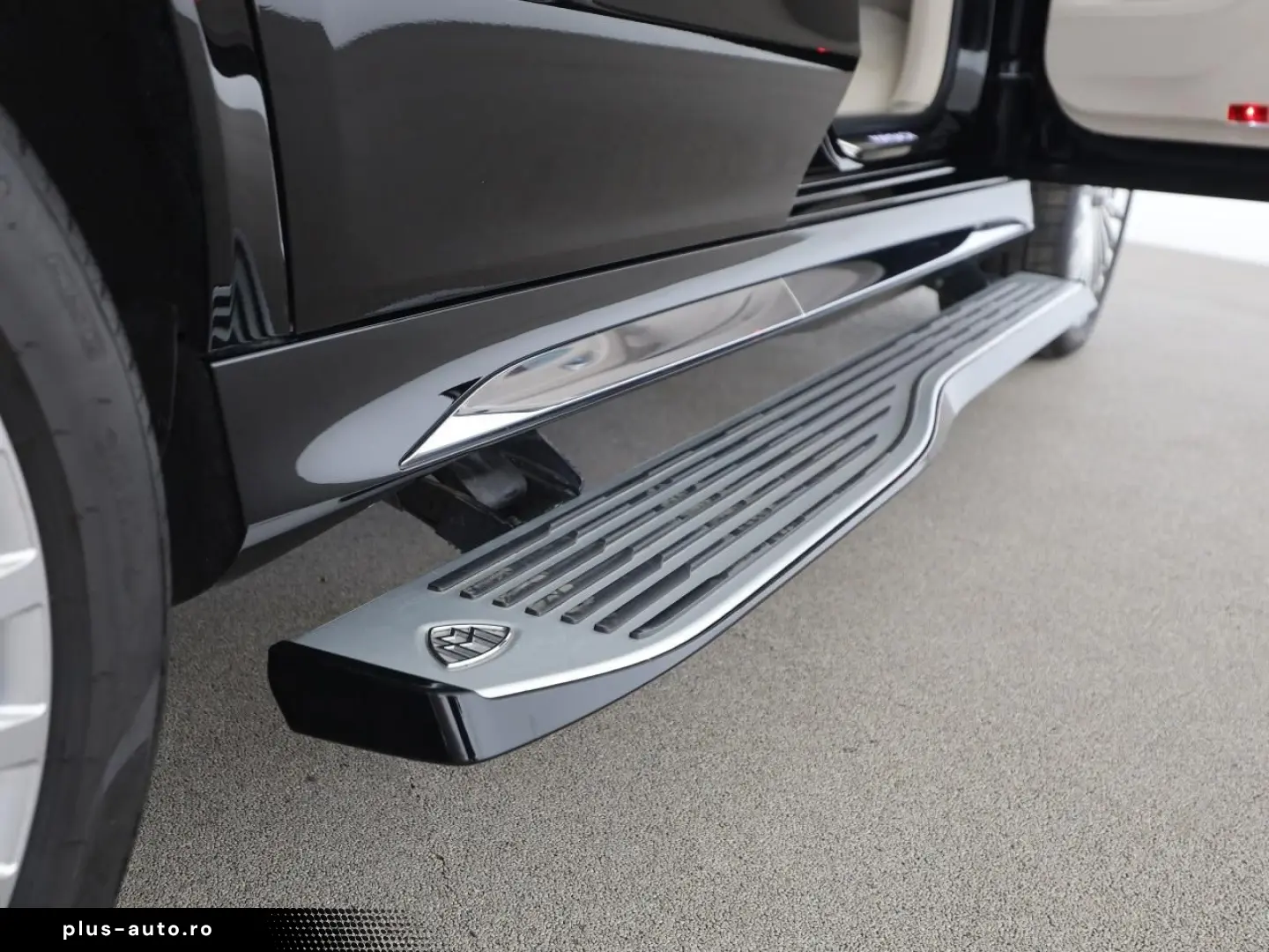 MERCEDES-BENZ GLS 600 Maybach First Class Fond-TV Massage