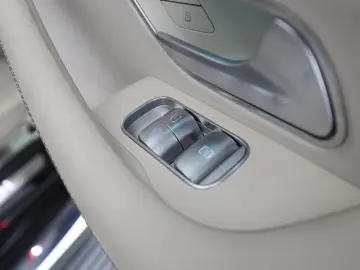 MERCEDES-BENZ GLS 600 Maybach First Class Fond-TV Massage
