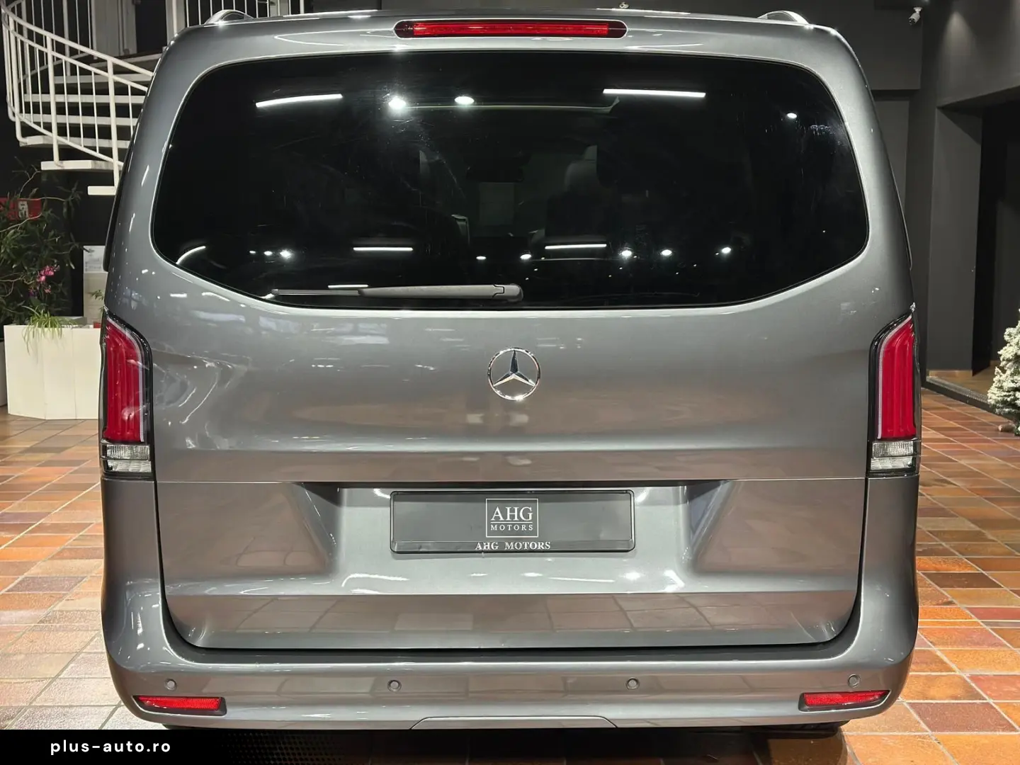 MERCEDES-BENZ V 300 LANG PANO 2xSTÜR LEDER 6EINZELSI&hellip;