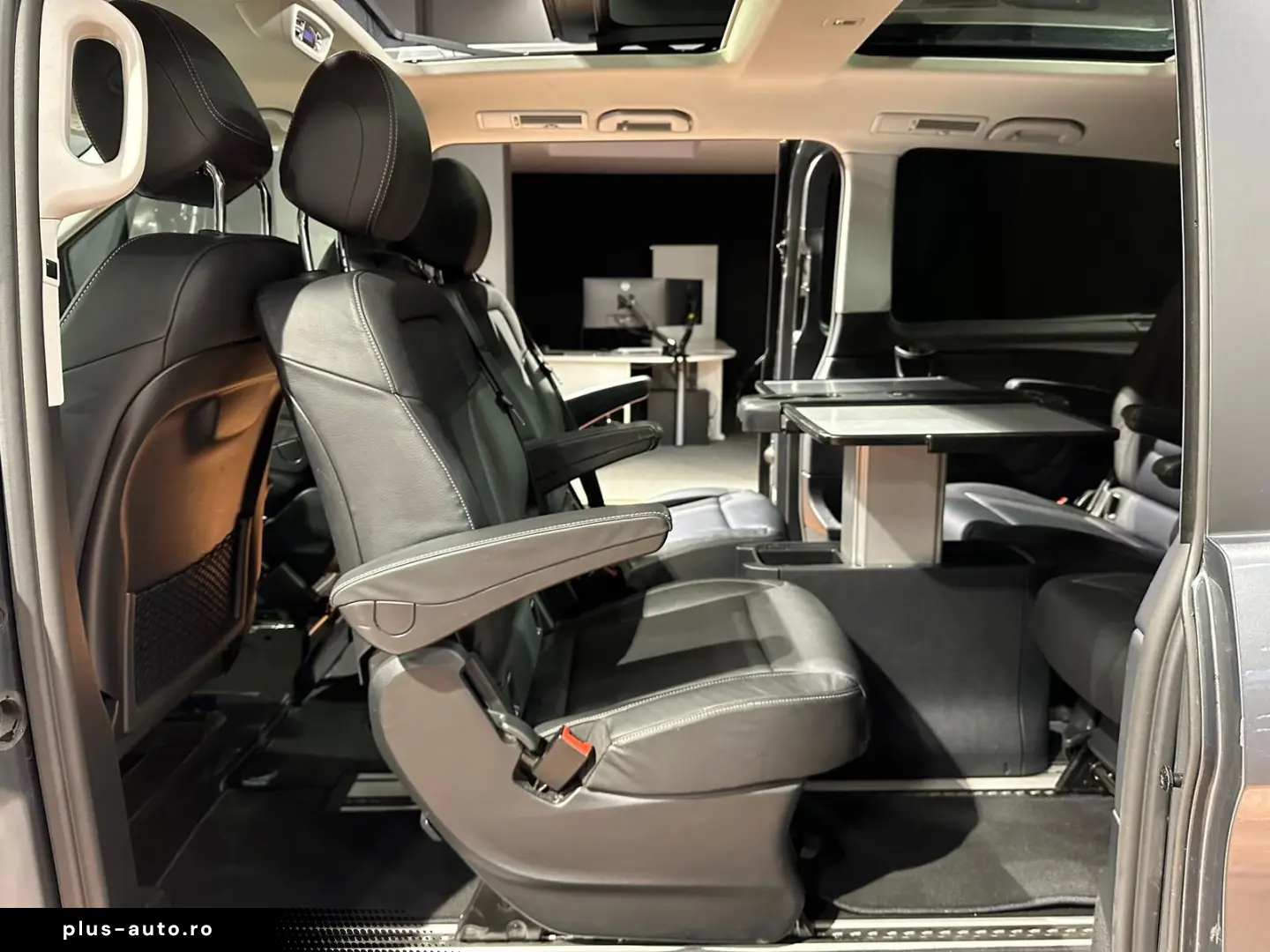 MERCEDES-BENZ V 300 LANG PANO 2xSTÜR LEDER 6EINZELSI&hellip;