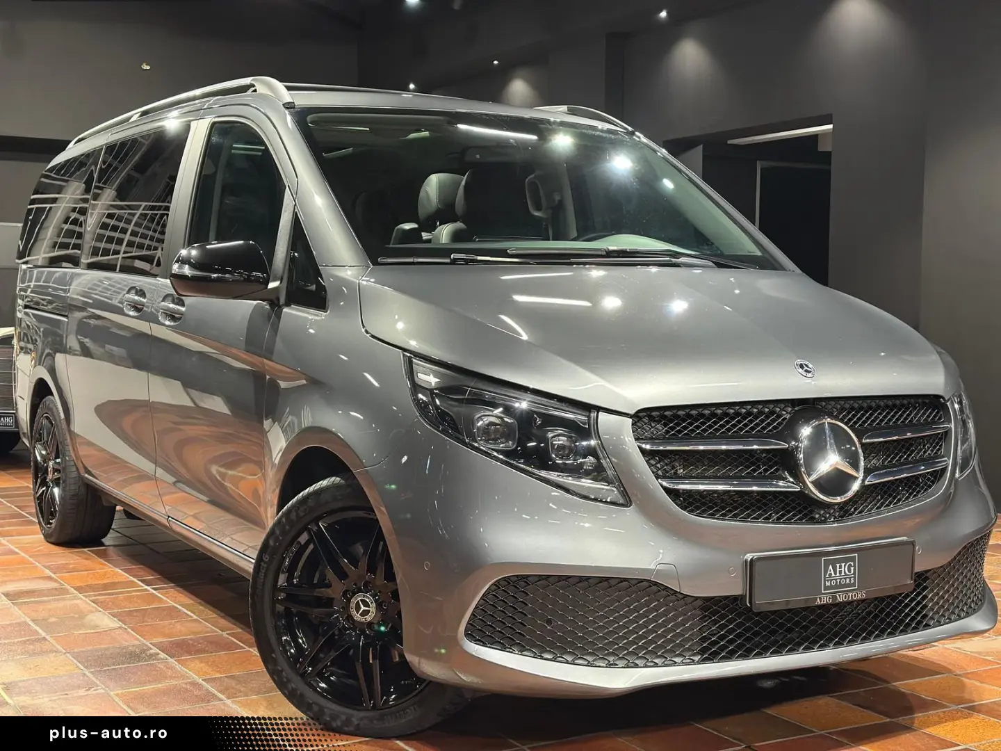 MERCEDES-BENZ V 300 LANG PANO 2xSTÜR LEDER 6EINZELSI&hellip;