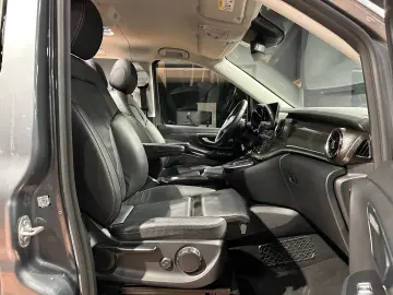 MERCEDES-BENZ V 300 LANG PANO 2xSTÜR LEDER 6EINZELSI&hellip;