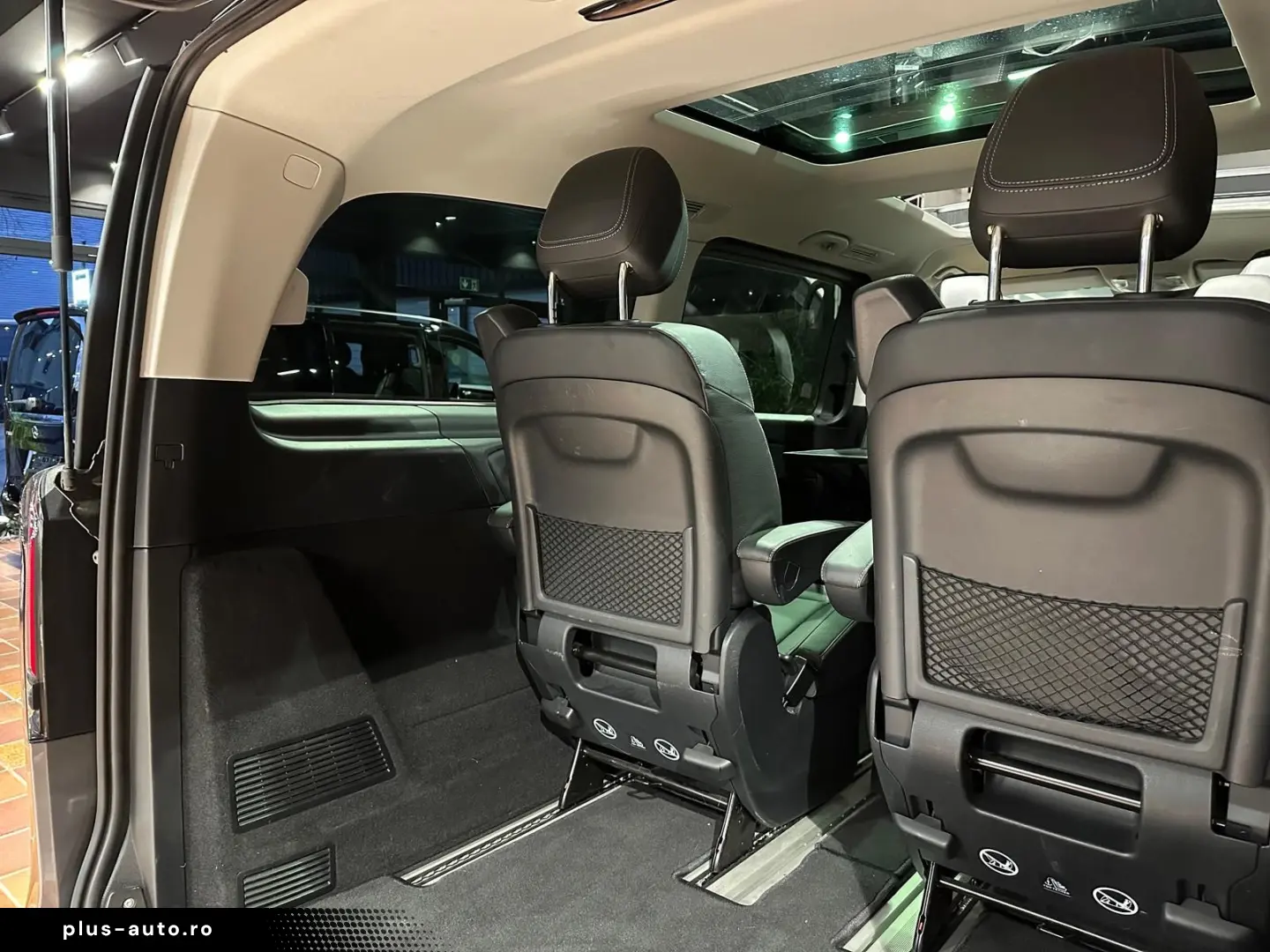 MERCEDES-BENZ V 300 LANG PANO 2xSTÜR LEDER 6EINZELSI&hellip;