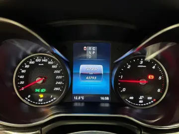 MERCEDES-BENZ V 300 LANG PANO 2xSTÜR LEDER 6EINZELSI&hellip;