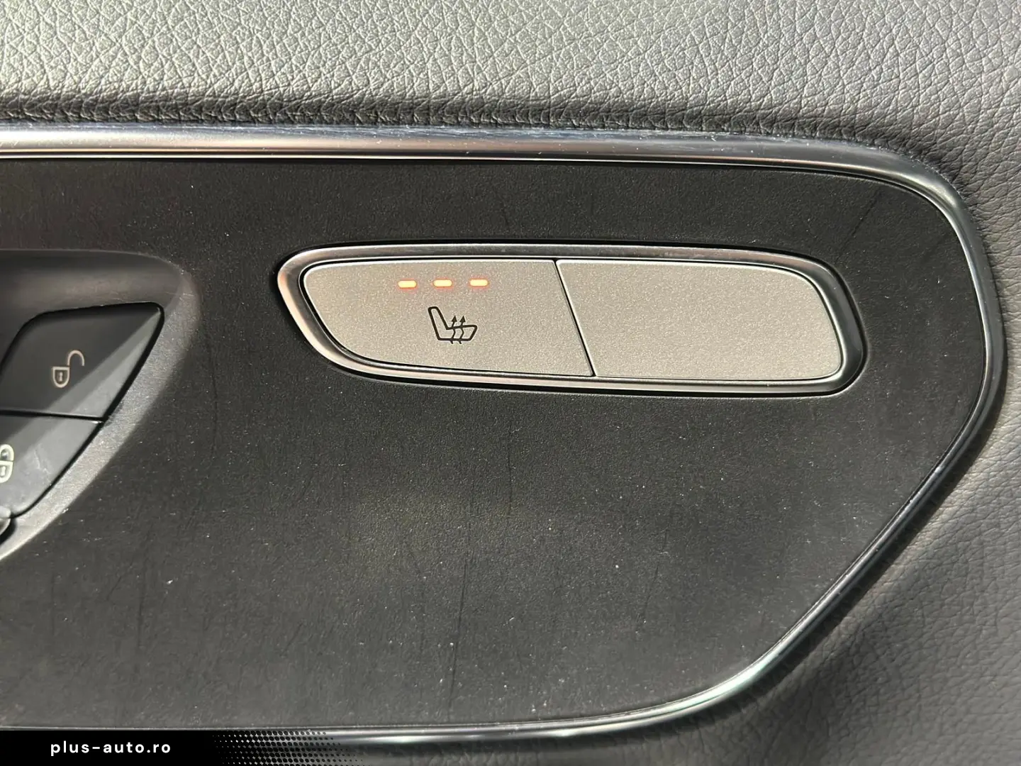 MERCEDES-BENZ V 300 LANG PANO 2xSTÜR LEDER 6EINZELSI&hellip;