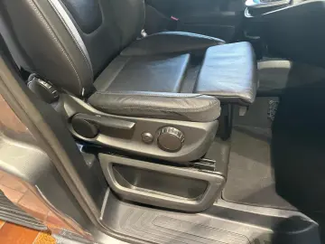 MERCEDES-BENZ V 300 LANG PANO 2xSTÜR LEDER 6EINZELSI&hellip;