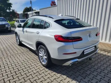 BMW X4 20i