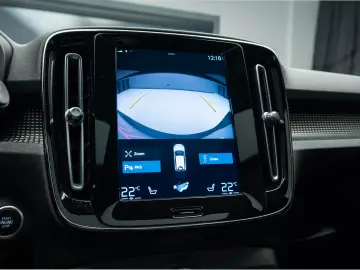 Volvo XC40 B4 AWD R-Design