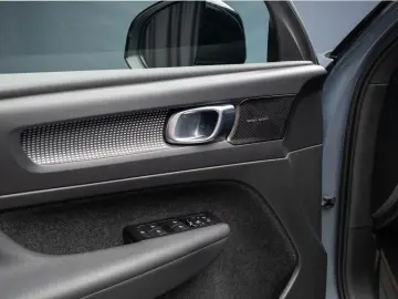 Volvo XC40 B4 AWD R-Design