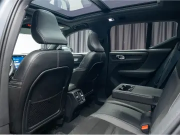 Volvo XC40 B4 AWD R-Design