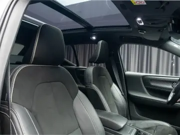 Volvo XC40 B4 AWD R-Design