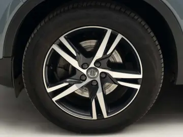 Volvo XC40 AWD R-Design mild-hibrid