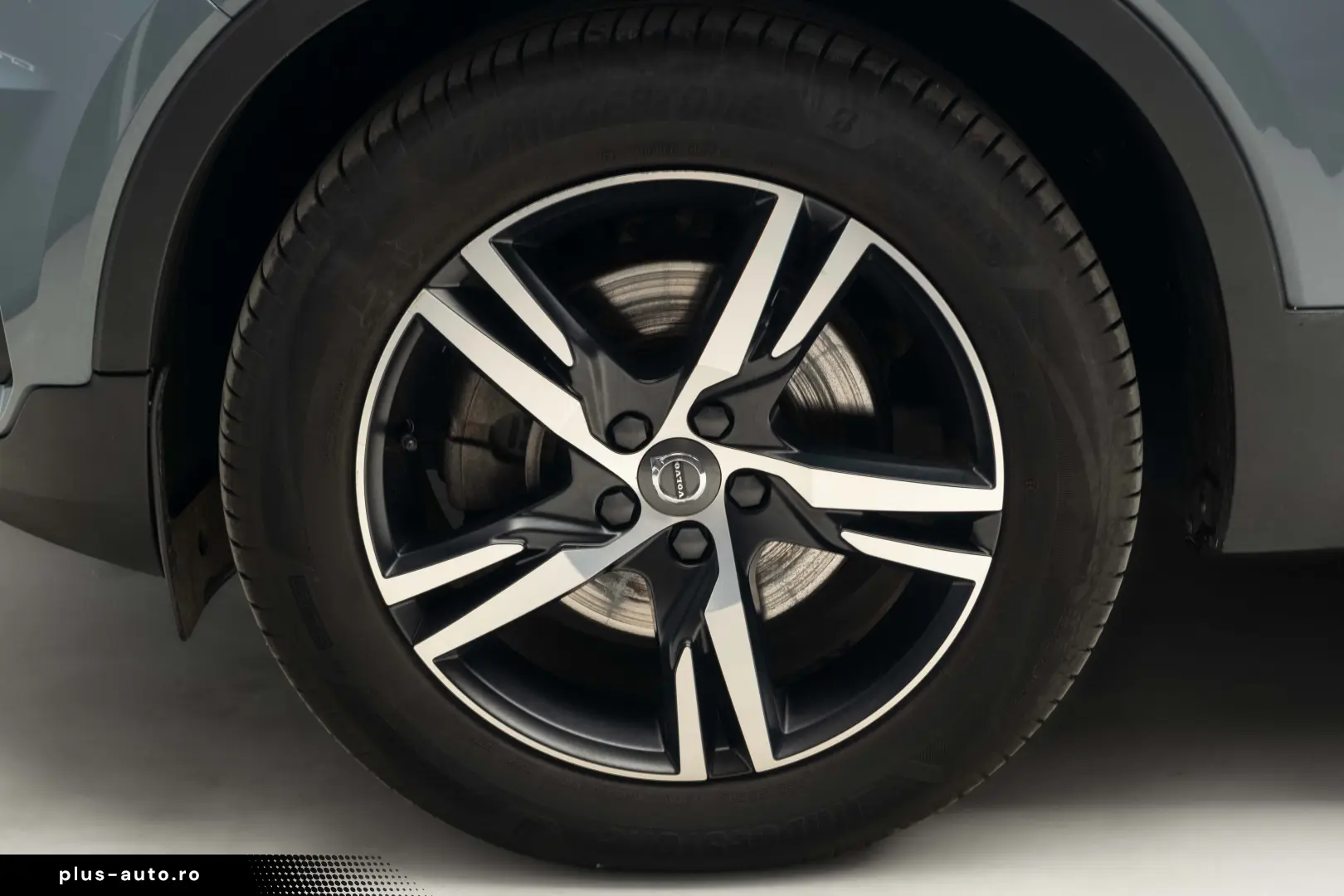 Volvo XC40 AWD R-Design mild-hibrid