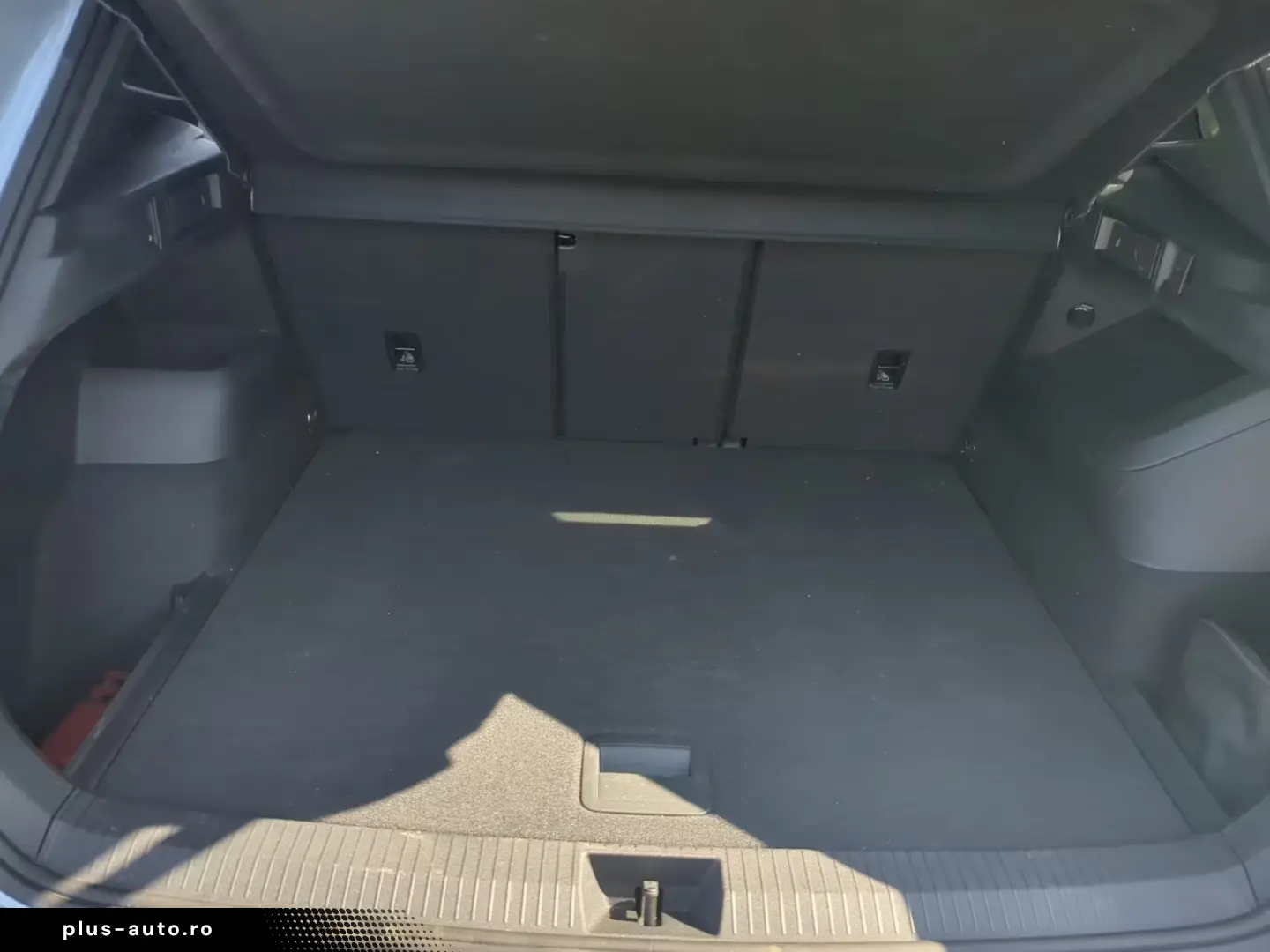 Volkswagen Tiguan R-Line 2.0 TDI DSG 4M Navi Pano