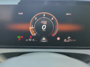 Volkswagen Tiguan R-Line 2.0 TDI DSG 4M Navi Pano