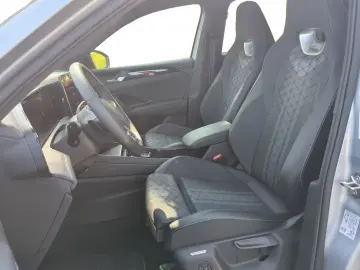 Volkswagen Tiguan R-Line 2.0 TDI DSG 4M Navi Pano