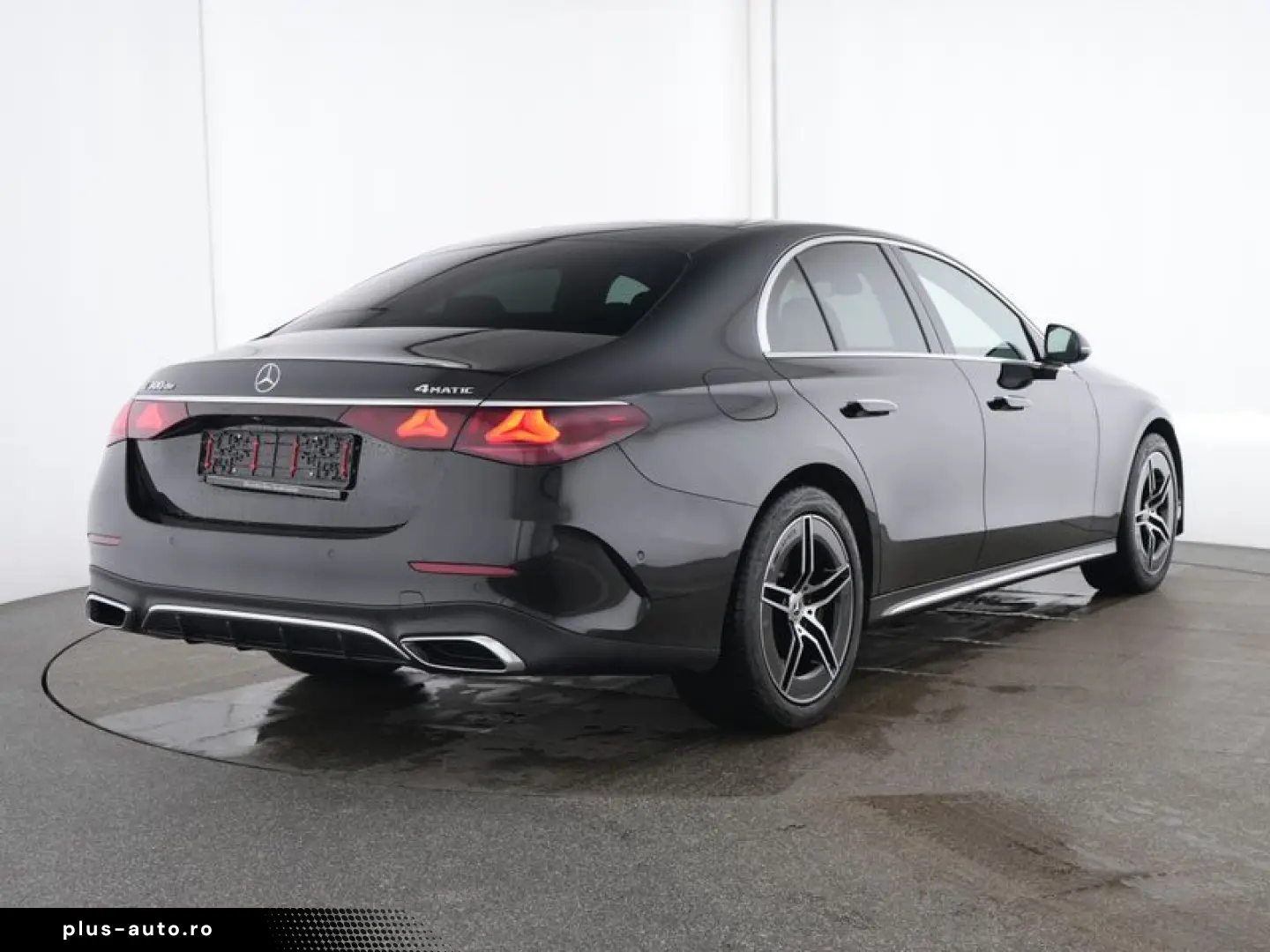 MERCEDES-BENZ E 300 de 4M AMG SUPERSCREEN DISTR KAMERA LED