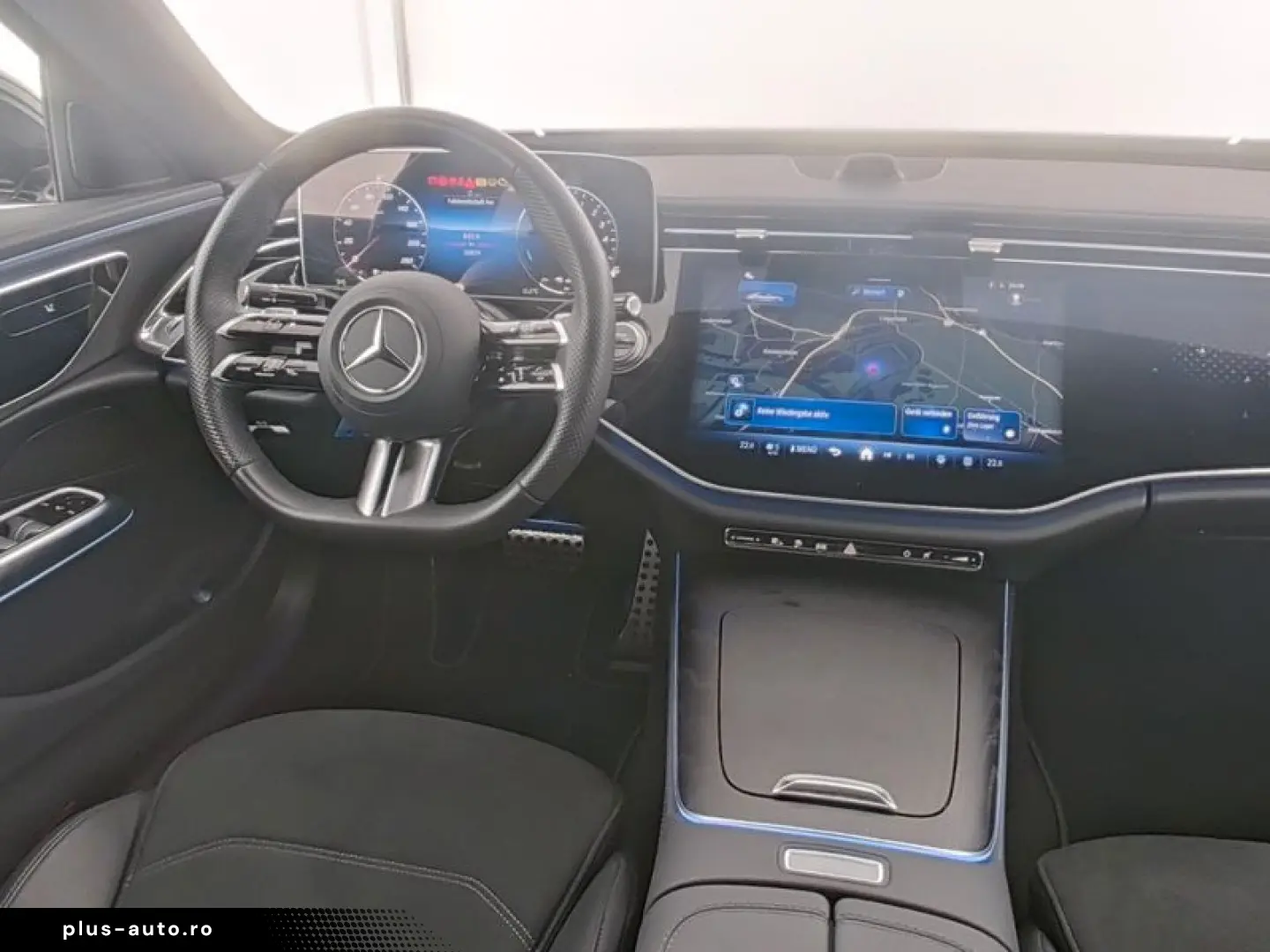 MERCEDES-BENZ E 300 de 4M AMG SUPERSCREEN DISTR KAMERA LED