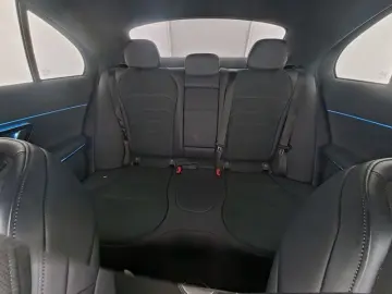 MERCEDES-BENZ E 300 de 4M AMG SUPERSCREEN DISTR KAMERA LED