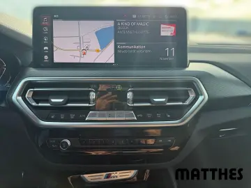 BMW X4 M40i xDrive Innovations-Paket Sonnenschutzver