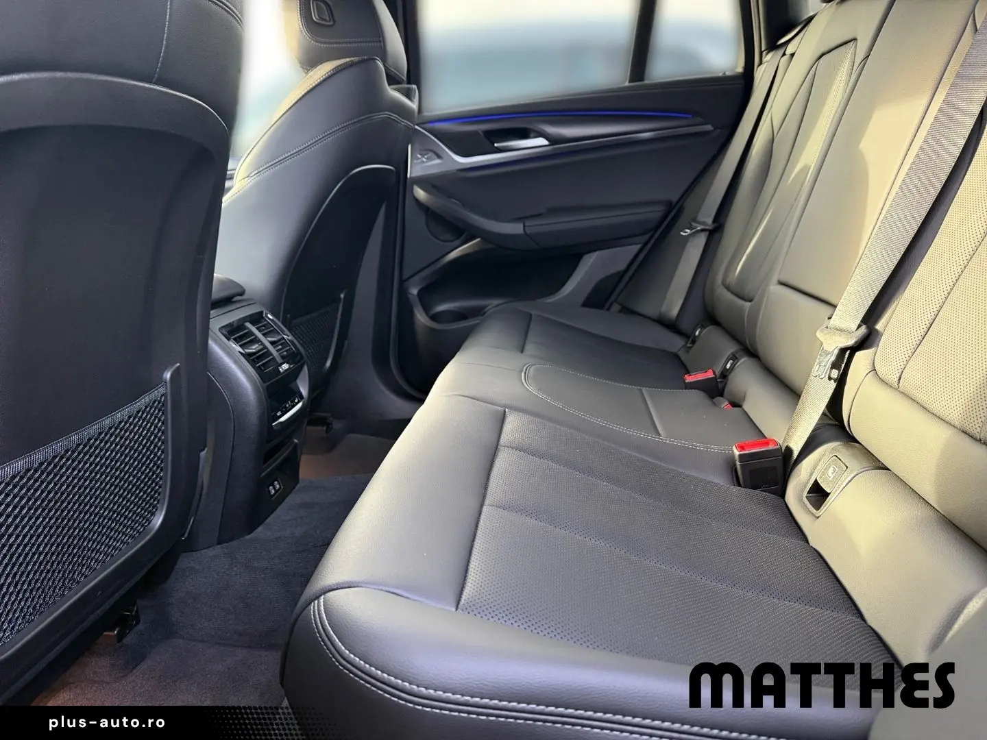 BMW X4 M40i xDrive Innovations-Paket Sonnenschutzver