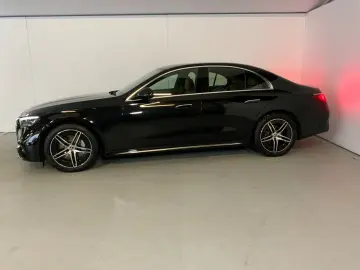 MERCEDES-BENZ E 220 d 4M AMG Superscreen Leder 360 K&hellip;