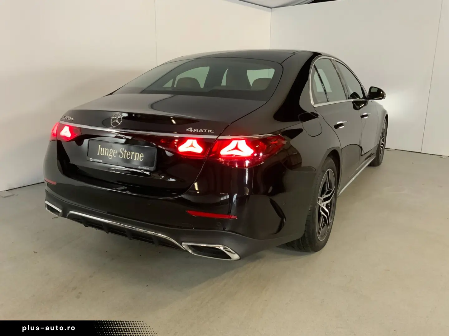 MERCEDES-BENZ E 220 d 4M AMG Superscreen Leder 360 K&hellip;