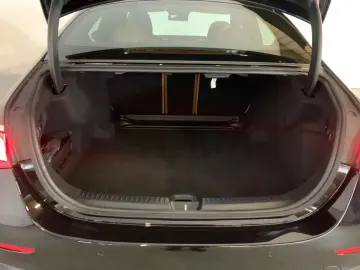 MERCEDES-BENZ E 220 d 4M AMG Superscreen Leder 360 K&hellip;