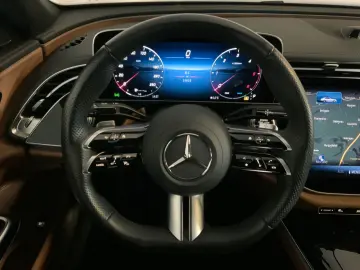 MERCEDES-BENZ E 220 d 4M AMG Superscreen Leder 360 K&hellip;