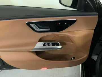 MERCEDES-BENZ E 220 d 4M AMG Superscreen Leder 360 K&hellip;