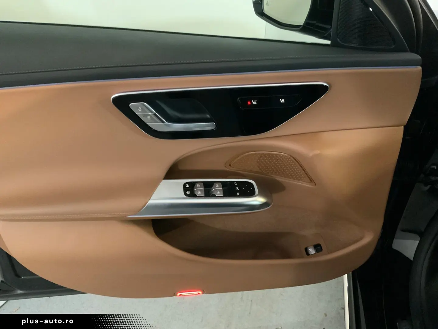 MERCEDES-BENZ E 220 d 4M AMG Superscreen Leder 360 K&hellip;