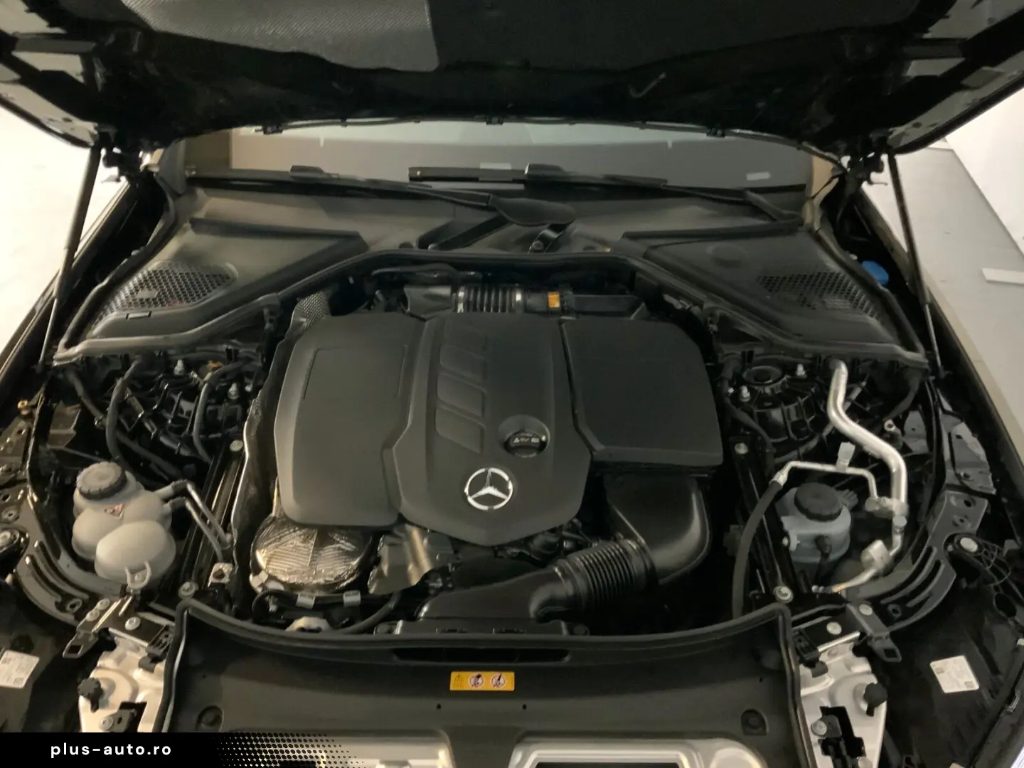 MERCEDES-BENZ E 220 d 4M AMG Superscreen Leder 360 K&hellip;